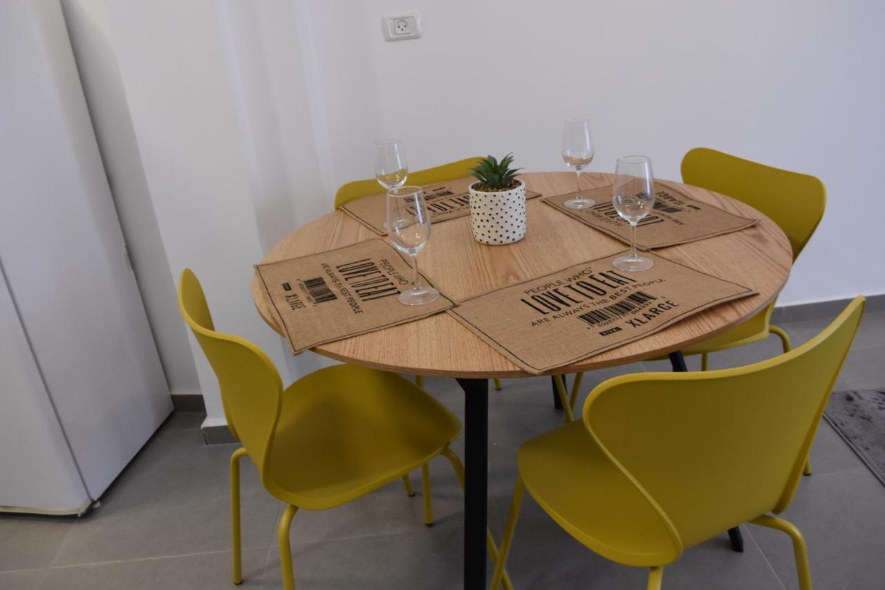 Luxury 2-Room Suite In The Center Of Downtown Haifa Exterior foto